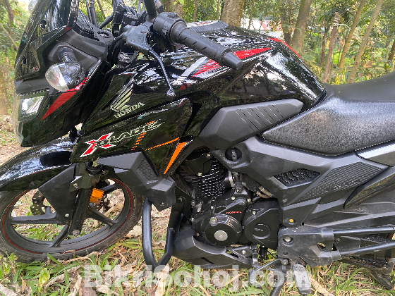 Honda X-Blade DD ABS (2024)